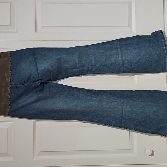 Angels Y2K Low Rise Flare Jeans w Built-In Belt Size 7 - Picture 6 of 6